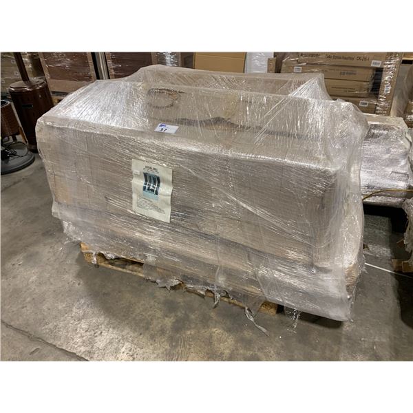 STEAM SHOWER/ WHIRLPOOL BATHTUB MODEL#9001 IN PALLET, DIMENSION: 59.05"L X 35.43"W X 84.64"H