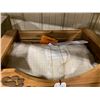 Image 2 : PARAMOUNT PP10156 NATURAL EARTH FRIENDLY, RECYCLED WOOD PET BED-PAW PRINT