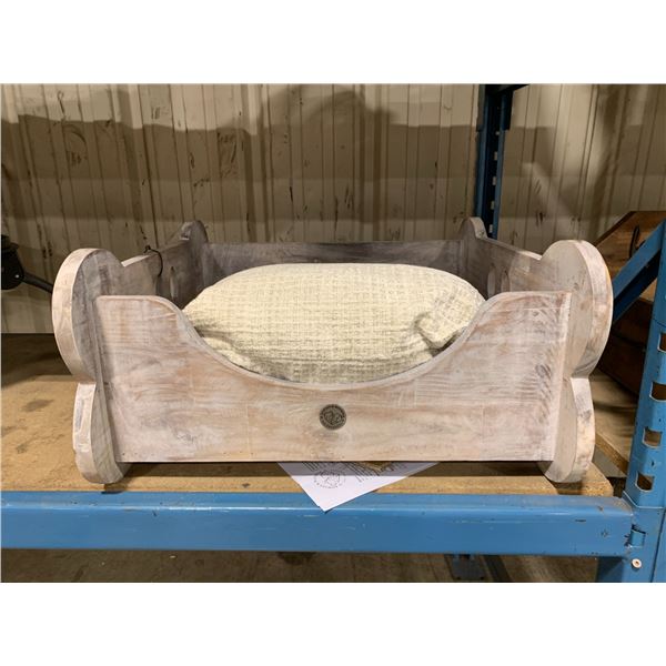 PARAMOUNT PP10150 WHITE WASH BONE SHAPED DOG BED WITH CUSHION ( APPROXIMATELY 21"L X 22"W X 11"H )