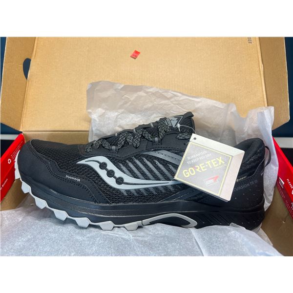 Lot of 1 Pair of Saucony Excursion TR15 GTX Mens Runners - Size 13