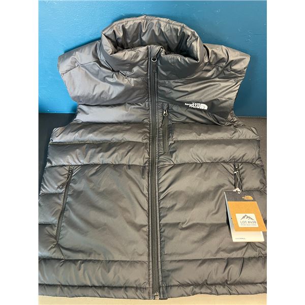 Lot of 1 The North Face Vest