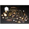 Image 1 : SMALL LOT OF GOLD JEWELRY
