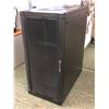 Image 2 : APC rolling metal server rack w/ key - approx. 42 1/2in wide x 23in depth x 51 1/2in height