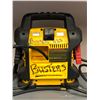 Image 2 : Dewalt 1400 Amps 120 PSI jump starter (model DXAEJ14CA)