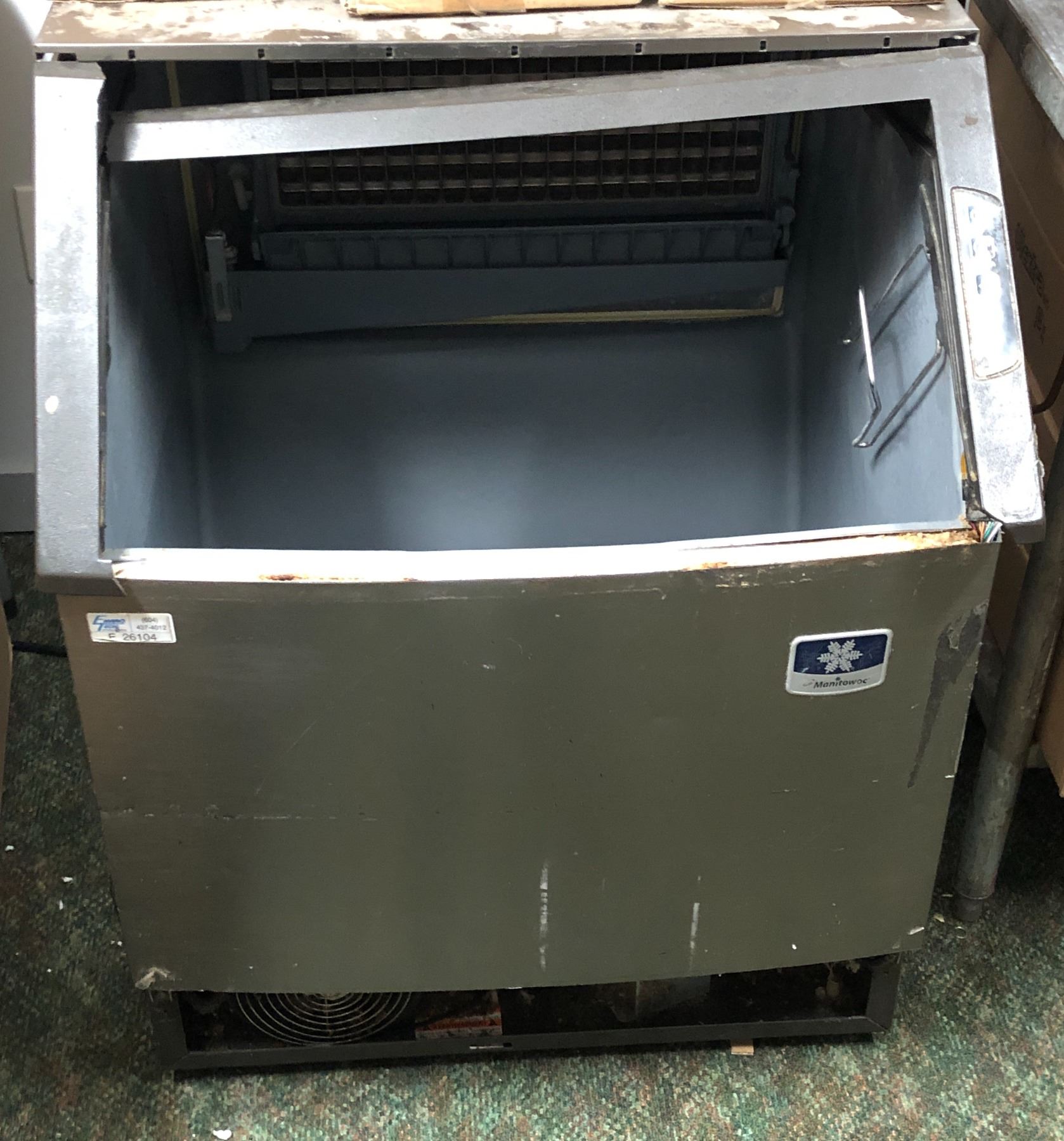 Manitowoc undercounter ice machine model UD0240A161B (not tested