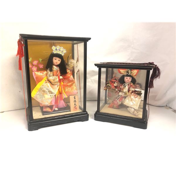Group of 2 Japanese oriental dolls - includes Samurai doll & doll in Mai-Ohgi dance pose