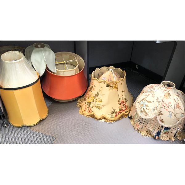 Group of approx 14 vintage estate decorative lampshades