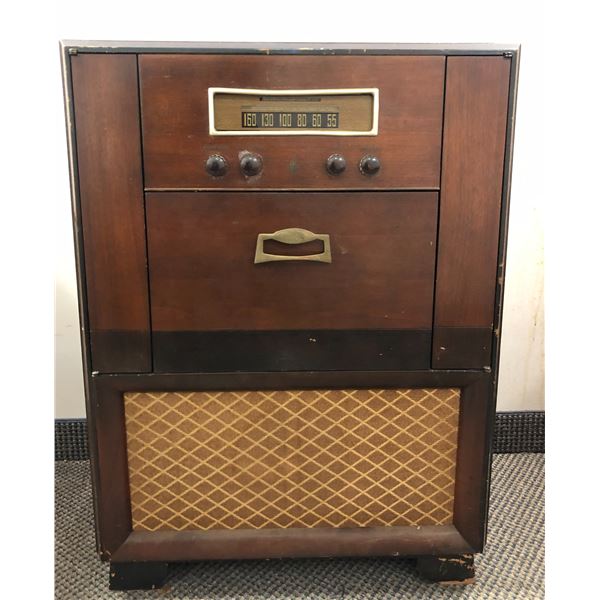 Vintage record player radio cabinet - made by Emerson Radio ...