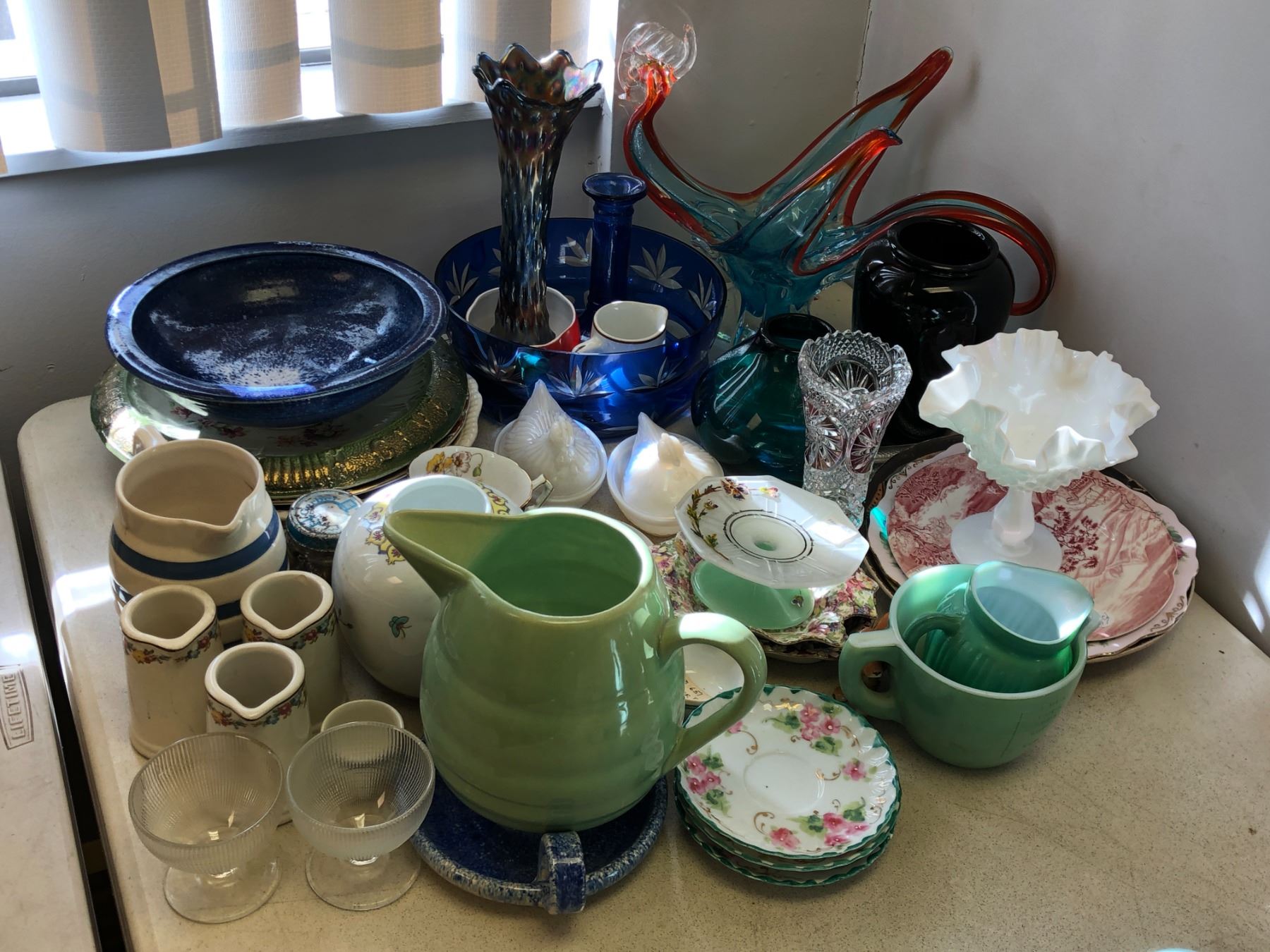 Group full of assorted vintage estate items - includes kitchenware ...
