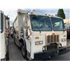 Image 2 : 2017 PETERBILT 320, LABRIE TOP SELECT RECYCLE TRUCK, WHITE, VIN 3BPZHJ8X9HF173438,