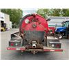 Image 2 : 2006 FORD F550 XL6, TANK/VACUUM TRUCK, RED, VIN 1FDAF56P86EC67740,