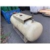 Image 2 : INGERSOLL RAND BEIGE INDUSTRIAL AIR COMPRESSOR AIR TANK WITH AIR HOSE & GAUGE