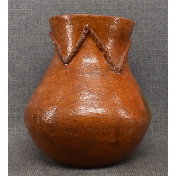 NAVAJO INDIAN POTTERY JAR