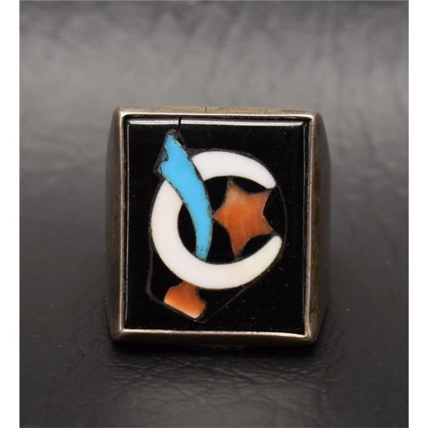 ZUNI INDIAN RING (JOHN GORDON LEAK)