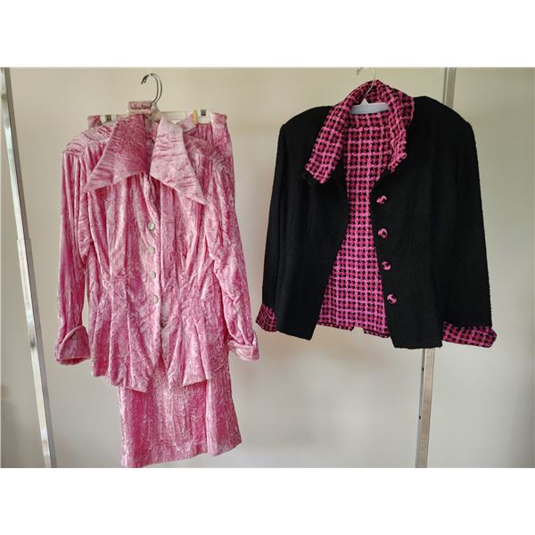 Size L/XL Ladies Pink Outfits Size approximated