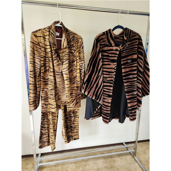 Size L Animal Print Collection