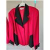 Image 4 : Size L/XL Red Jacket Collection Featuring Le Chateau