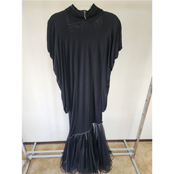 Size 10 Stphan Caras Evening Gown