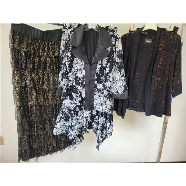 Size 10/L size Approx. Ladies 2 piece outfits