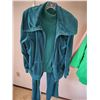 Image 9 : Size M/ L Ladies Outfits ft. Joan Rivers