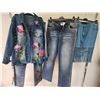 Image 1 : Ladies Size 12 Denim Collection