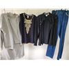 Image 1 : Ladies L/XL Outfits