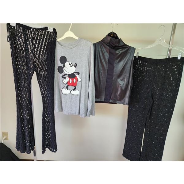 Ladies M/L Outfits