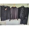 Image 1 : Ladies XL Outfits