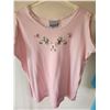 Image 5 : Ladies L/XL Tops