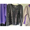 Image 5 : Ladies S/XS Outfits