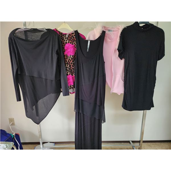 Ladies M/L Outfits