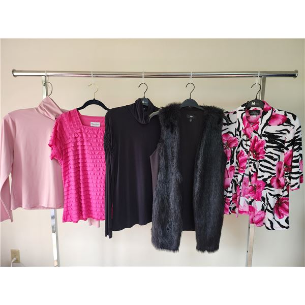 Ladies L/XL Outfits