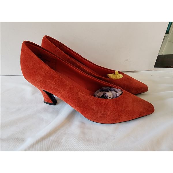 Ladies Size 9 Heels