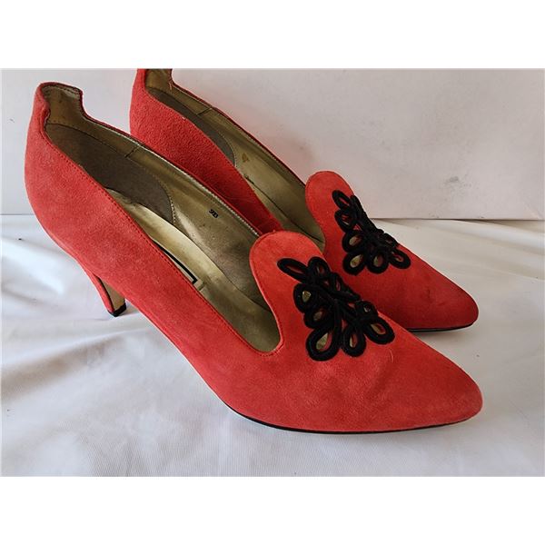 Ladies Size 9 Heels