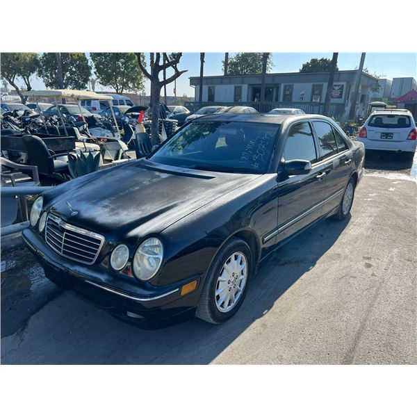 2001 Mercedes-Benz E-Class E 320