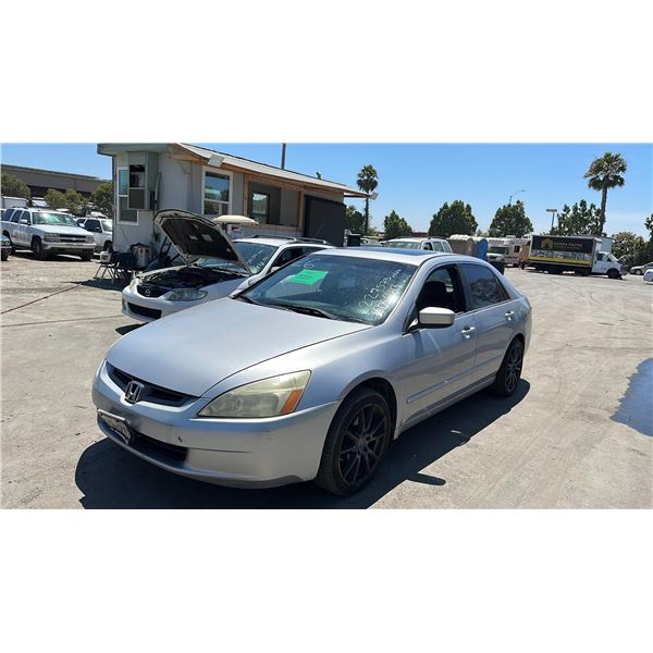 2004 Honda Accord EX V-6 w/Navi