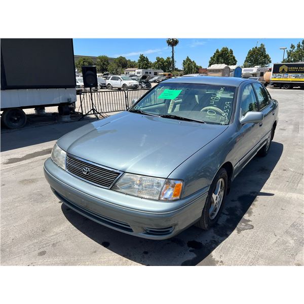1999 Toyota Avalon XL