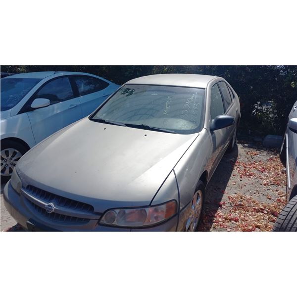 2001 Nissan Altima XE