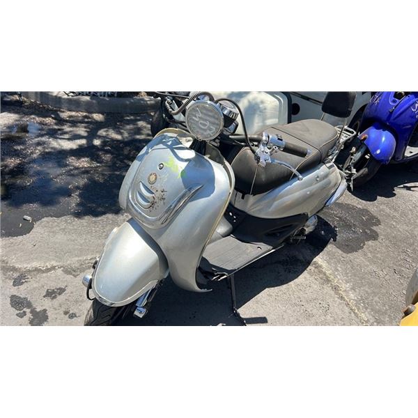 2012 ZNEN SCOOTER