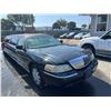Image 2 : 2003 Lincoln Town Car Executive