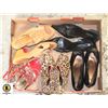 Image 1 : FLAT OF WOMENS SIZE 9 SHOES