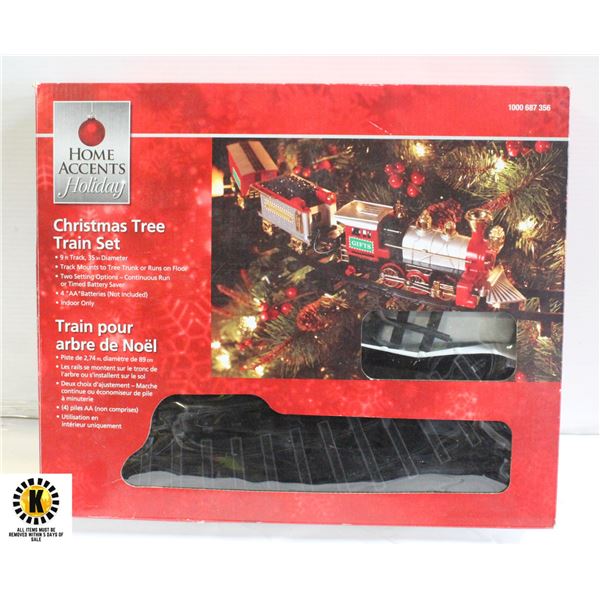 CHRISTMAS TREE TRAIN SET