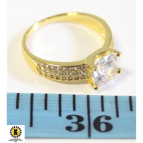 3.25 CT CENTER WITH CLEAR PAVE SET CZ IN
