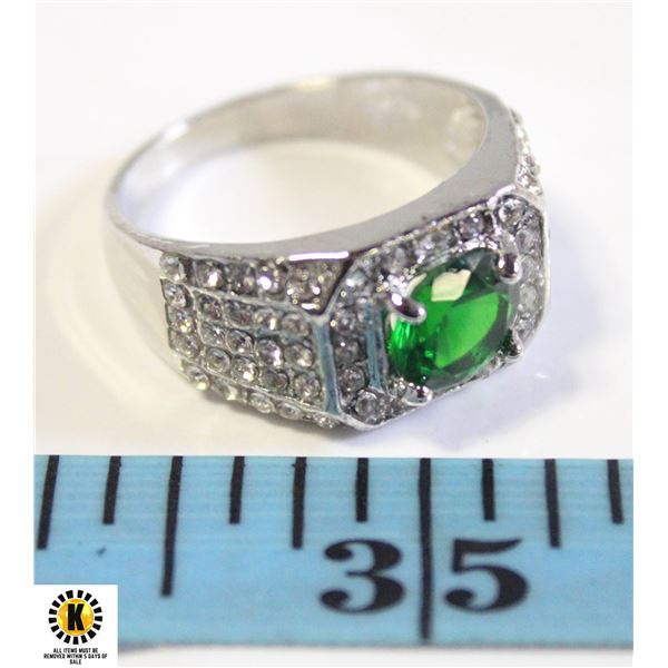 1 CT GREEN CZ WITH CLEAR ACCENTS SIZE 10