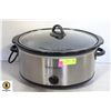 Image 1 : LARGE CROCK POT