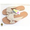 Image 1 : WOMENS UNIVERSAL THREAD LOUISE SANDALS IN TAN