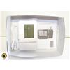 Image 1 : NEW PROJECTION ALARM CLOCK WITH AM/FM RADIO