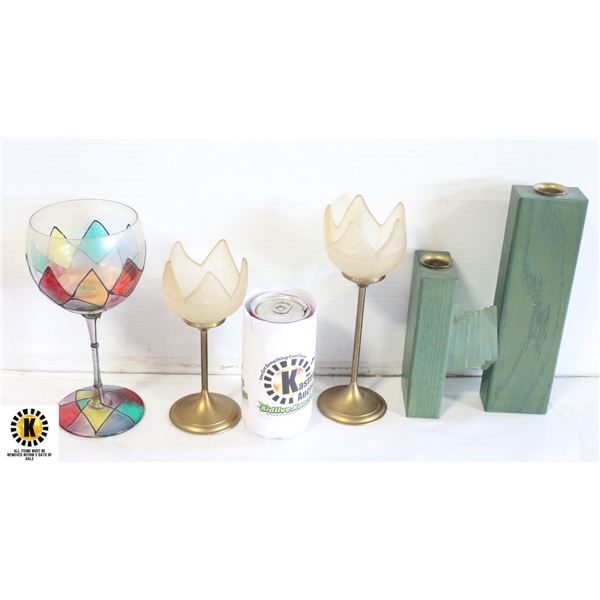 4 CANDLE HOLDERS