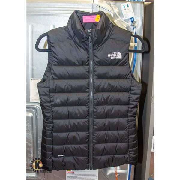 NEW WOMENS XS THE NORTH FACE VEST