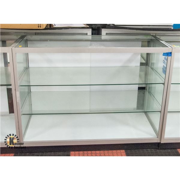 6FT DISPLAY CASE